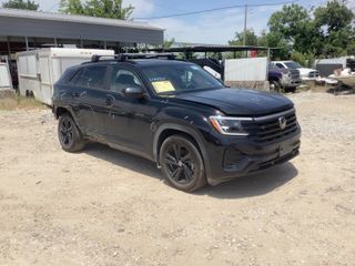 2026 Volkswagen Atlas Cross Sport SEL R-Line Black - Exterior Front Right Corner Image
